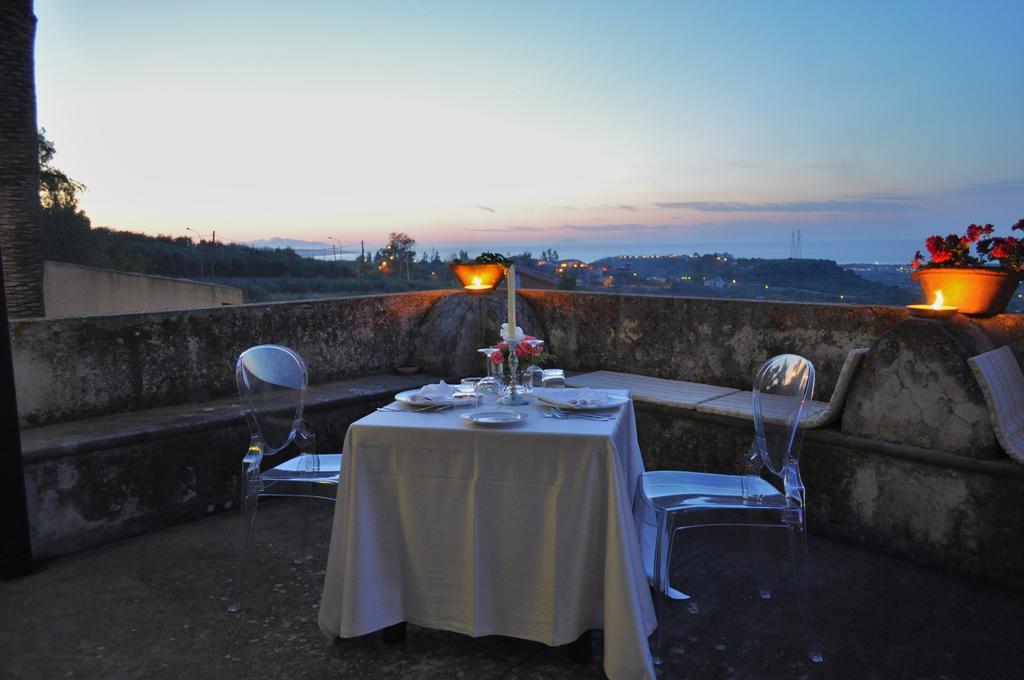 Villa Martius San Pier Niceto Eksteriør billede